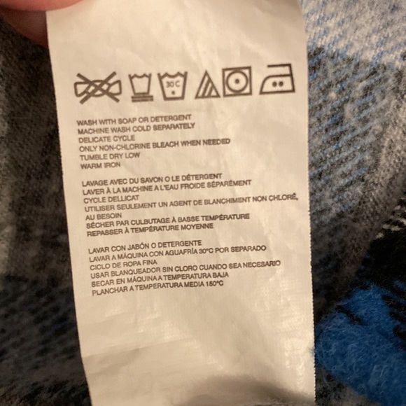 NEVER WORN! Quiksilver Flannel LS - Picture 15 of 16